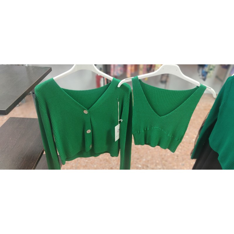 REBECA Y TOP VERDE ALEGRIA 2225