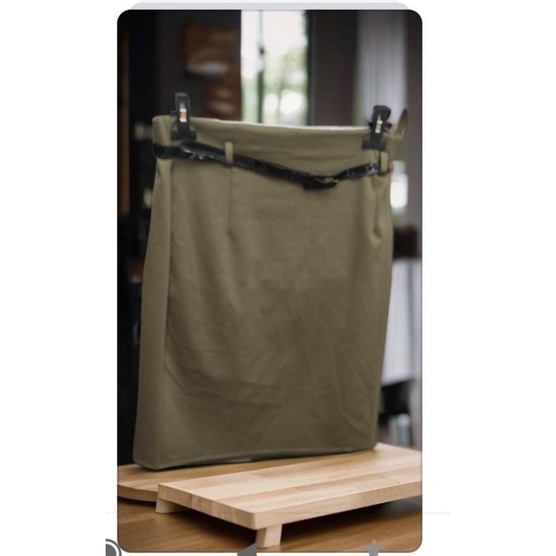 FALDA CON CINTURÓN ABRIL